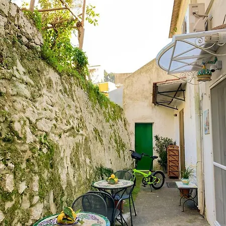 Studio In With Wifi 800 M From The Beach * Minori