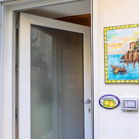Studio In With Wifi 800 M From The Beach Appartement