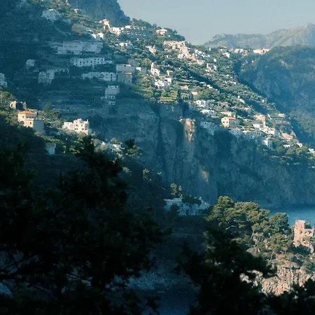 Studio In With Wifi 800 M From The Beach Appartement Minori
